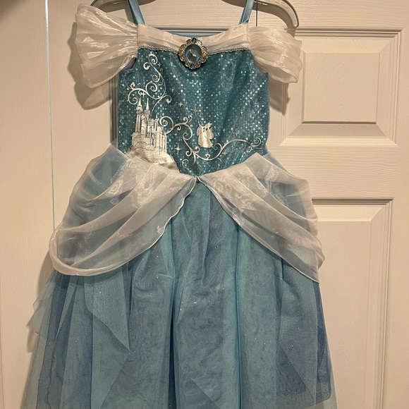 Disney Princess Cinderella dress - Picture 1 of 4
